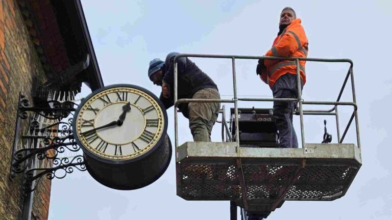 service of clock